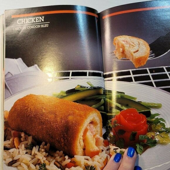 Pillsbury Lot 2 Cookbooks Easy Steps Summertime - Picture 5 of 12